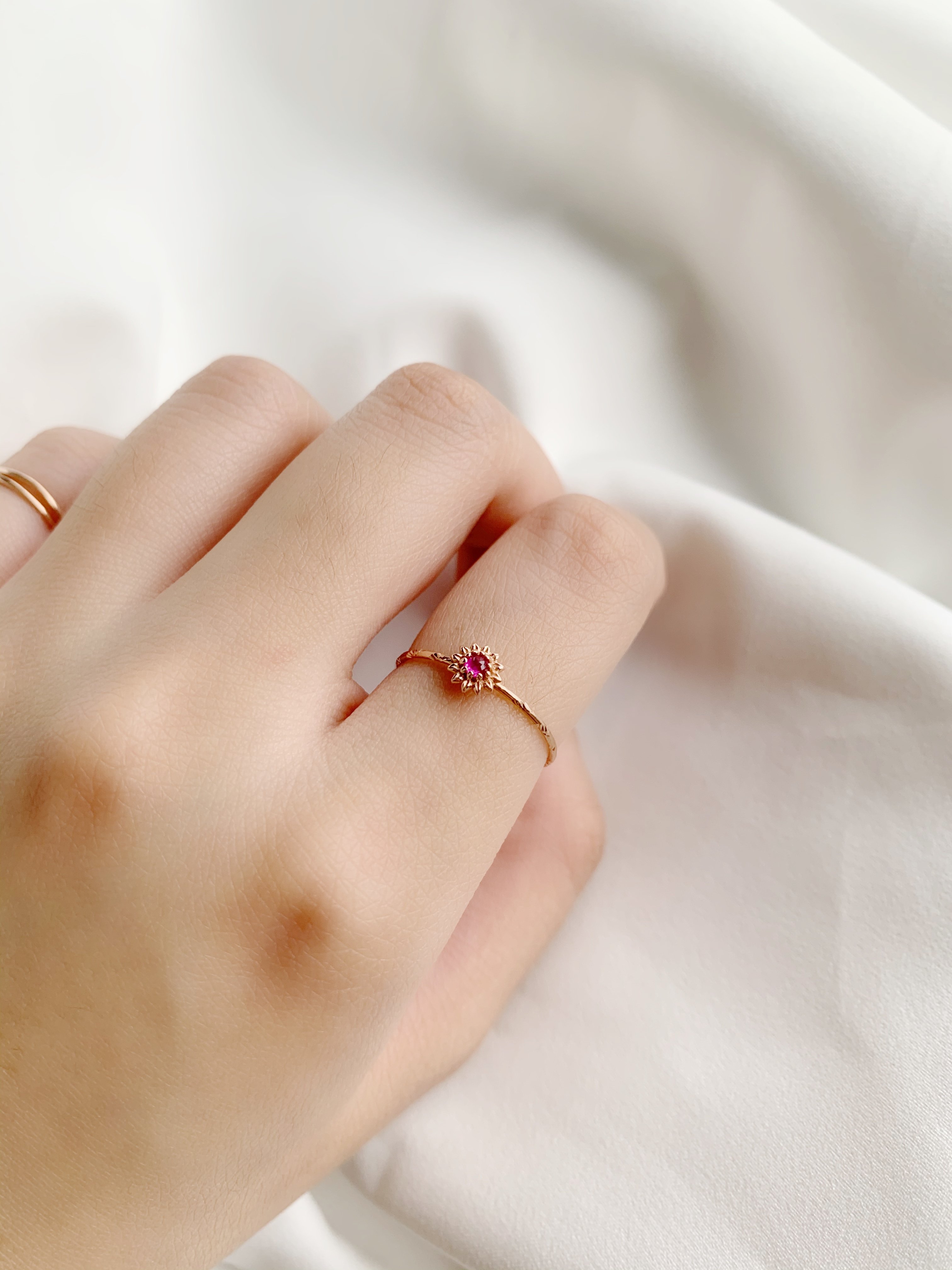 14K向日葵紅寶石細戒