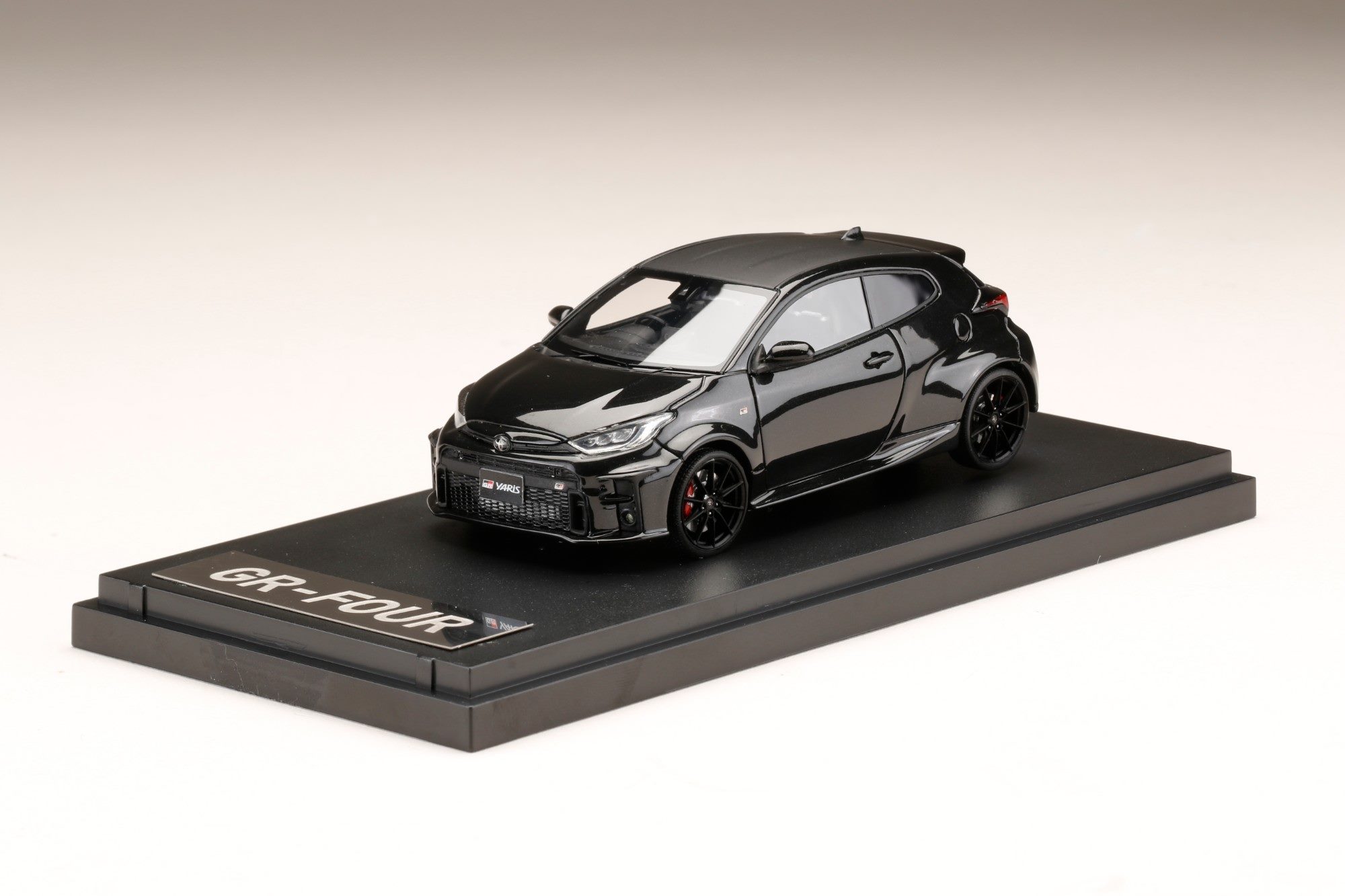 1/43 MARK43 Toyota GR Yaris 1st Edition RZ"High-Performance Black Pearl (PM43145BK)