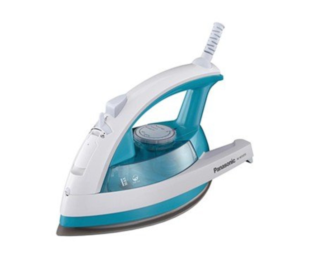 樂聲 Panasonic NI-W310TS‧鈦塗層底板蒸氣熨斗‧2200瓦‧香港行貨,原廠1年保養‧