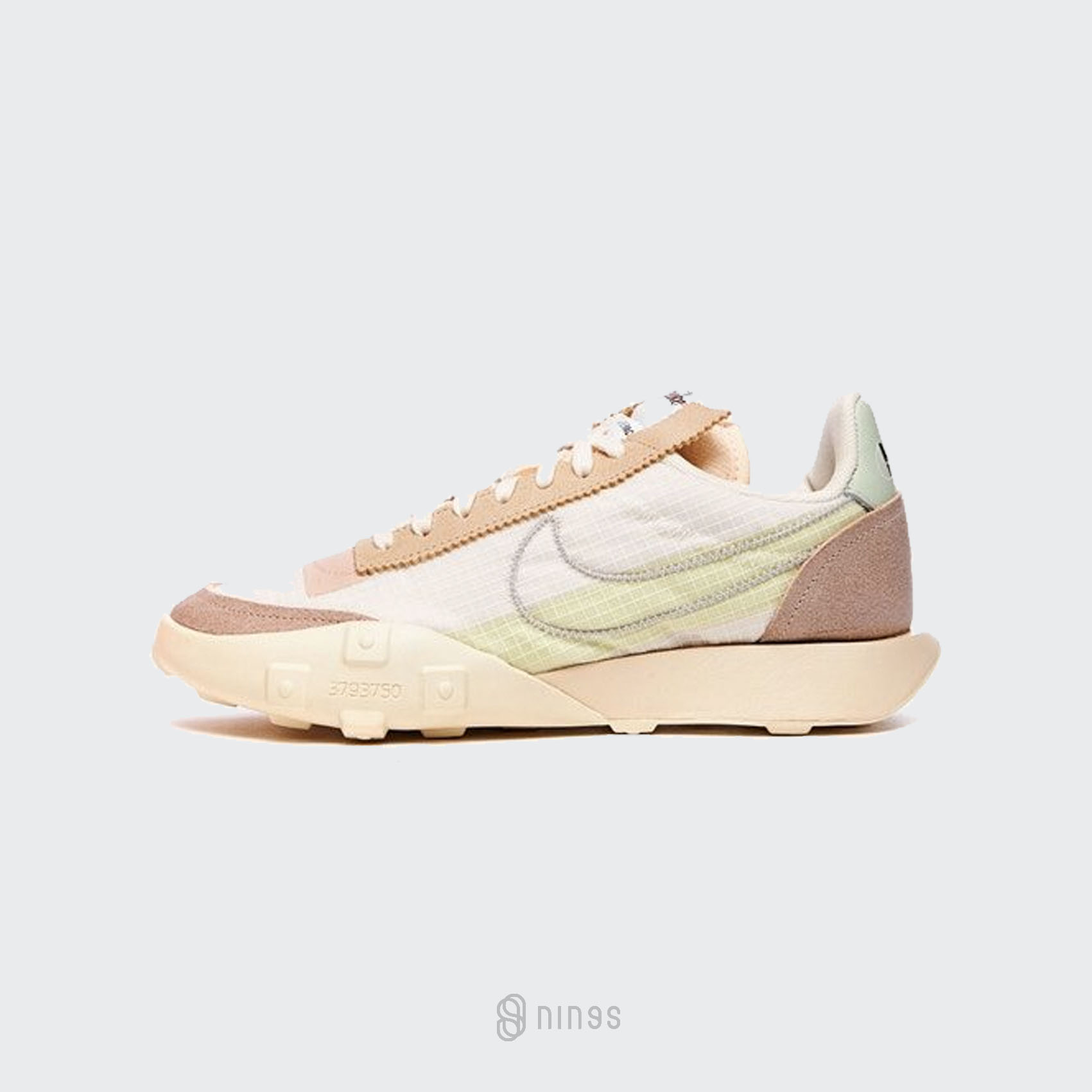 nike women's waffle racer lx