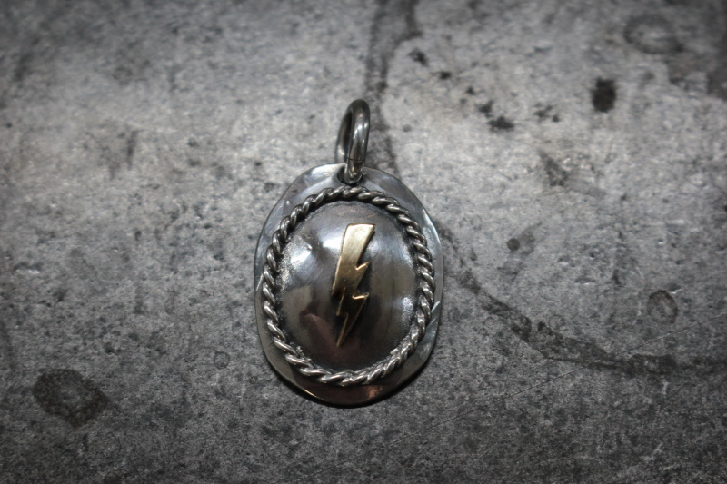 SE-796 銀縄金屬 w K18 雷霆吊墜