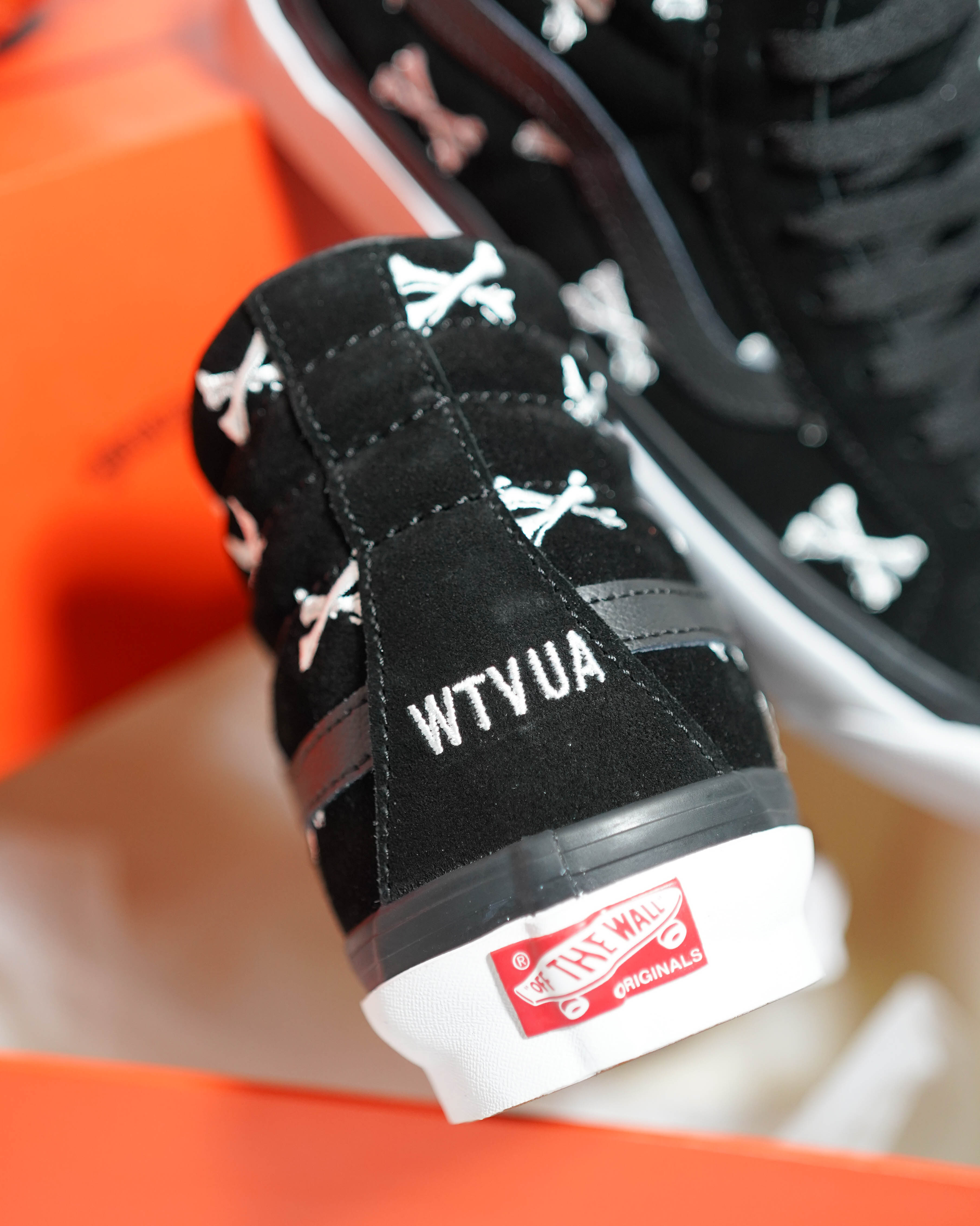 [現貨] WTAPS VANS SK-8 Hi OG Crossbones "Black"