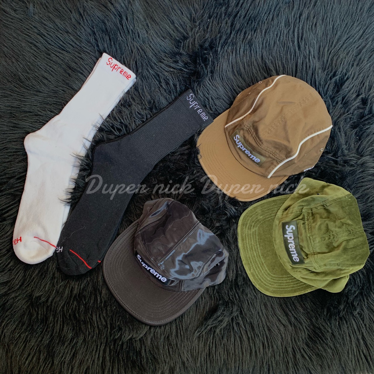 SUPREME  五分割帽/長襪