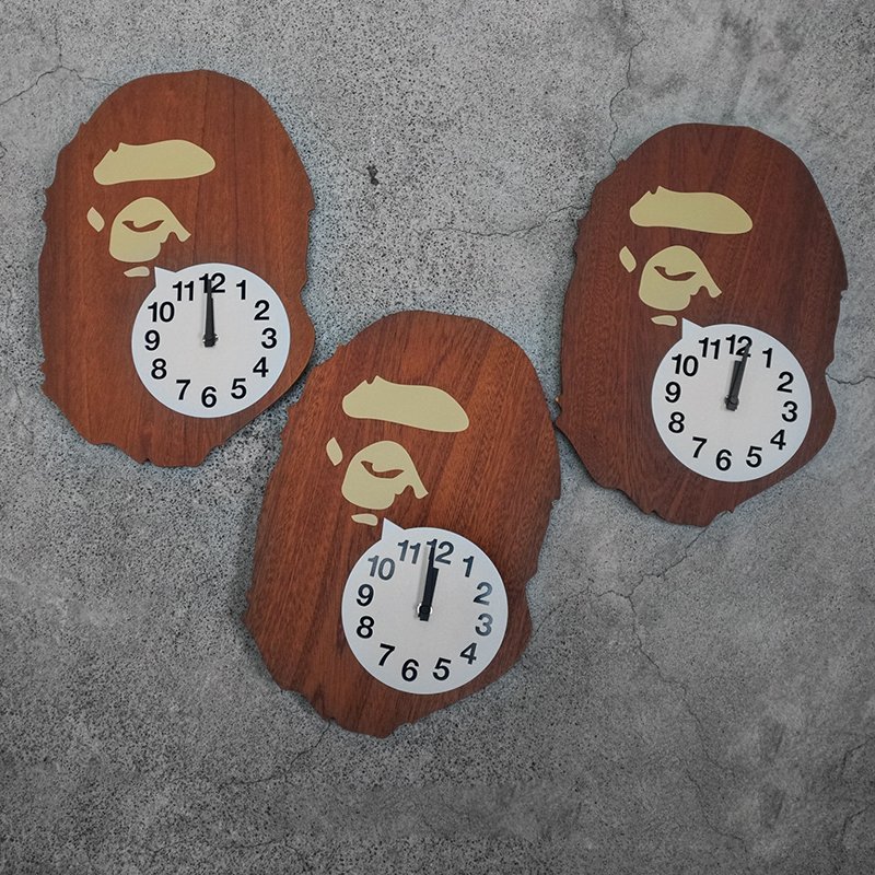 【車庫服飾】收藏品出售 A BATHING APE BAPE WALL CLOCK 猿人頭 木製 手工 壁鐘