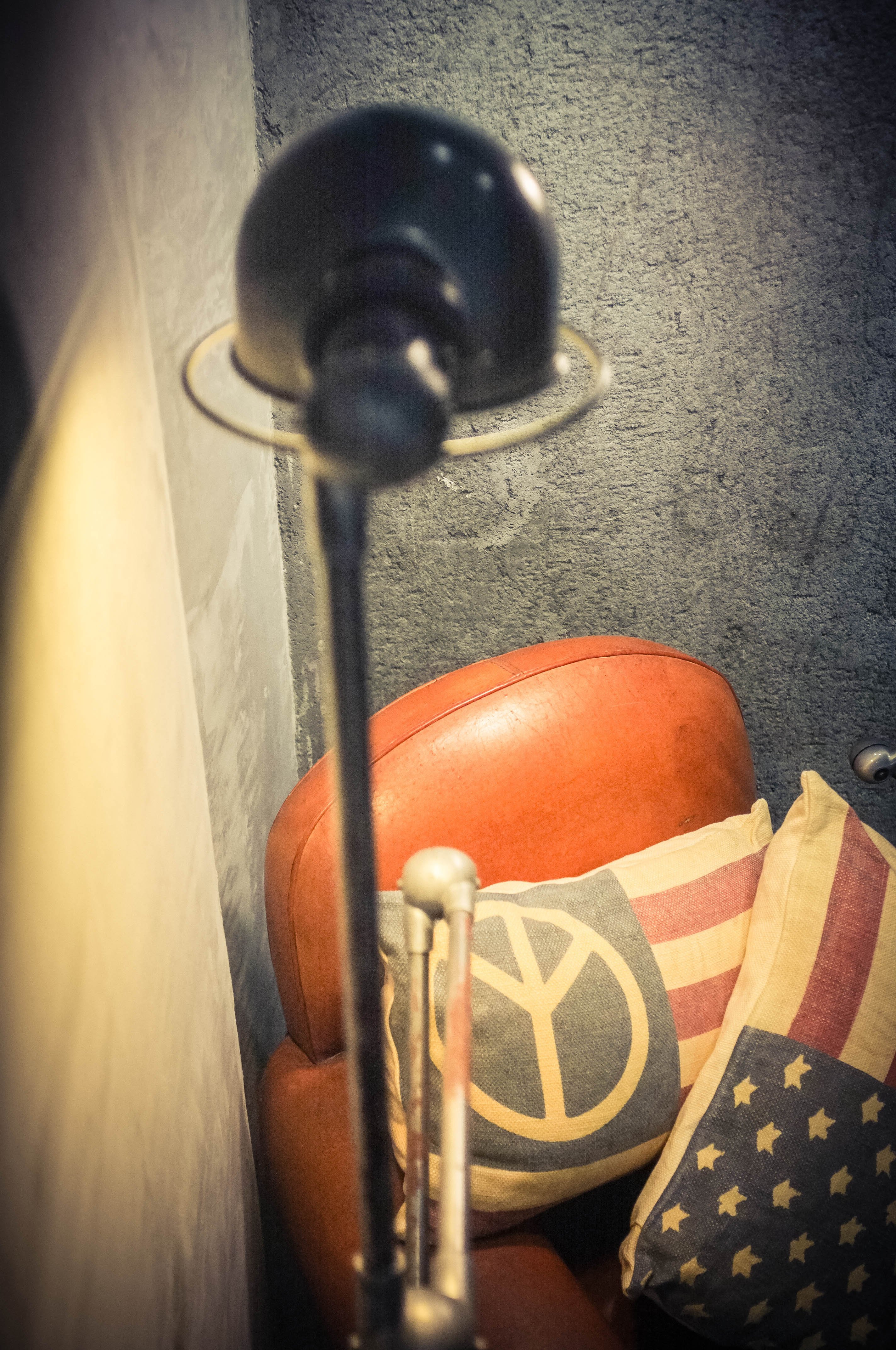 【車庫服飾】收藏品出售 visvim FLAG CUSHION STARS / PEACE 市面難尋老布星星和平國旗抱枕