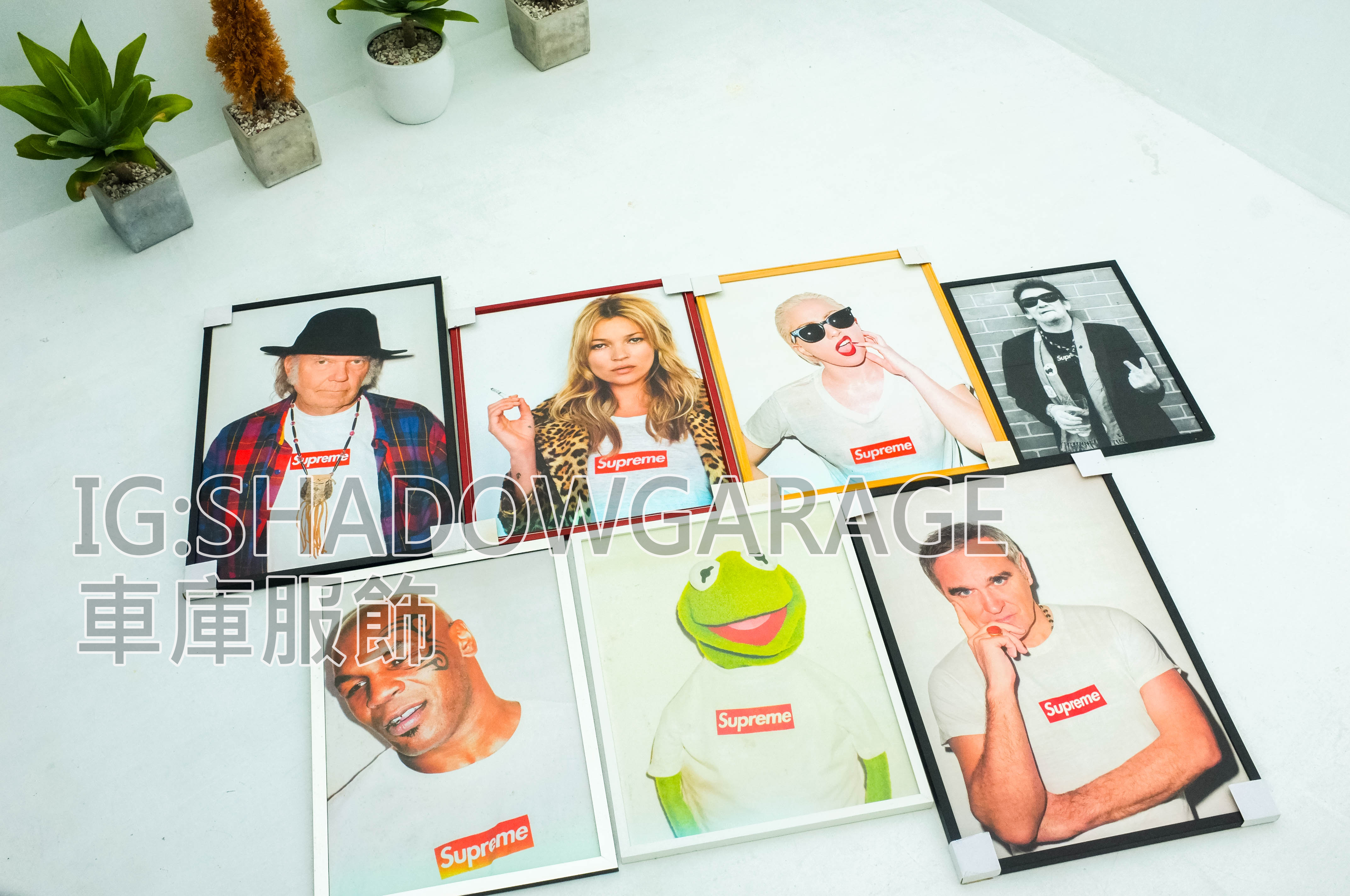 【車庫服飾】收藏品出售 KATE MOSS LADY GAGA Supreme Poster 絕版連框海報