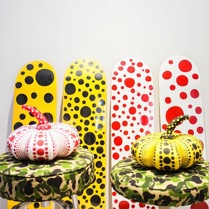 【車庫服飾 】Yayoi Kusama Pumpkin Pillow 黃底黑 白底黃 點點 南瓜 擺飾 抱枕