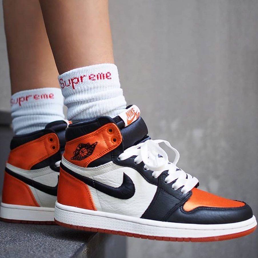 [現貨] SUPREME HANES CREW SOCKS WHITE(4 PAIRS)