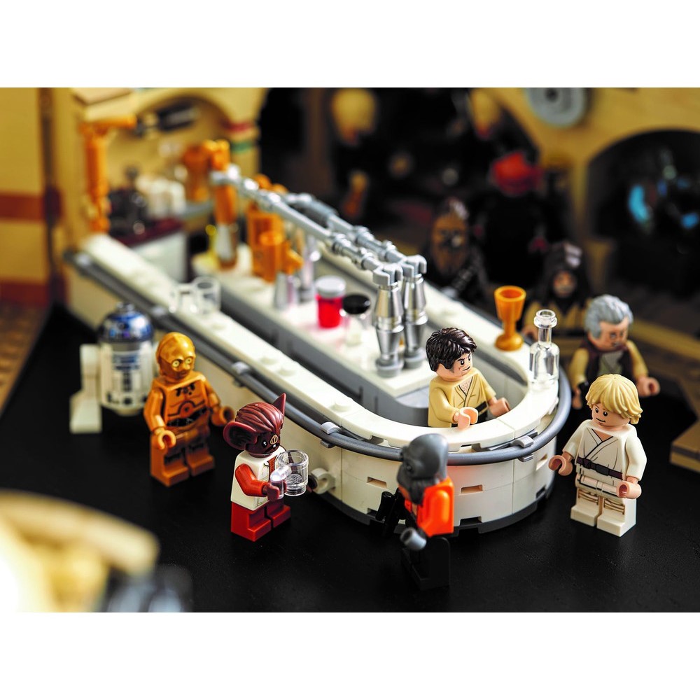 75290 - Mos Eisley Cantina
