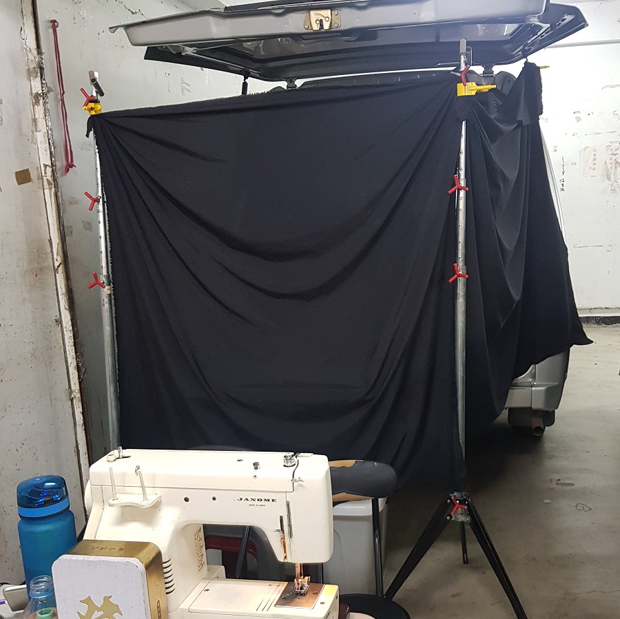 img scr="臨時實體店面".jpeg alt="臨時實體店面"