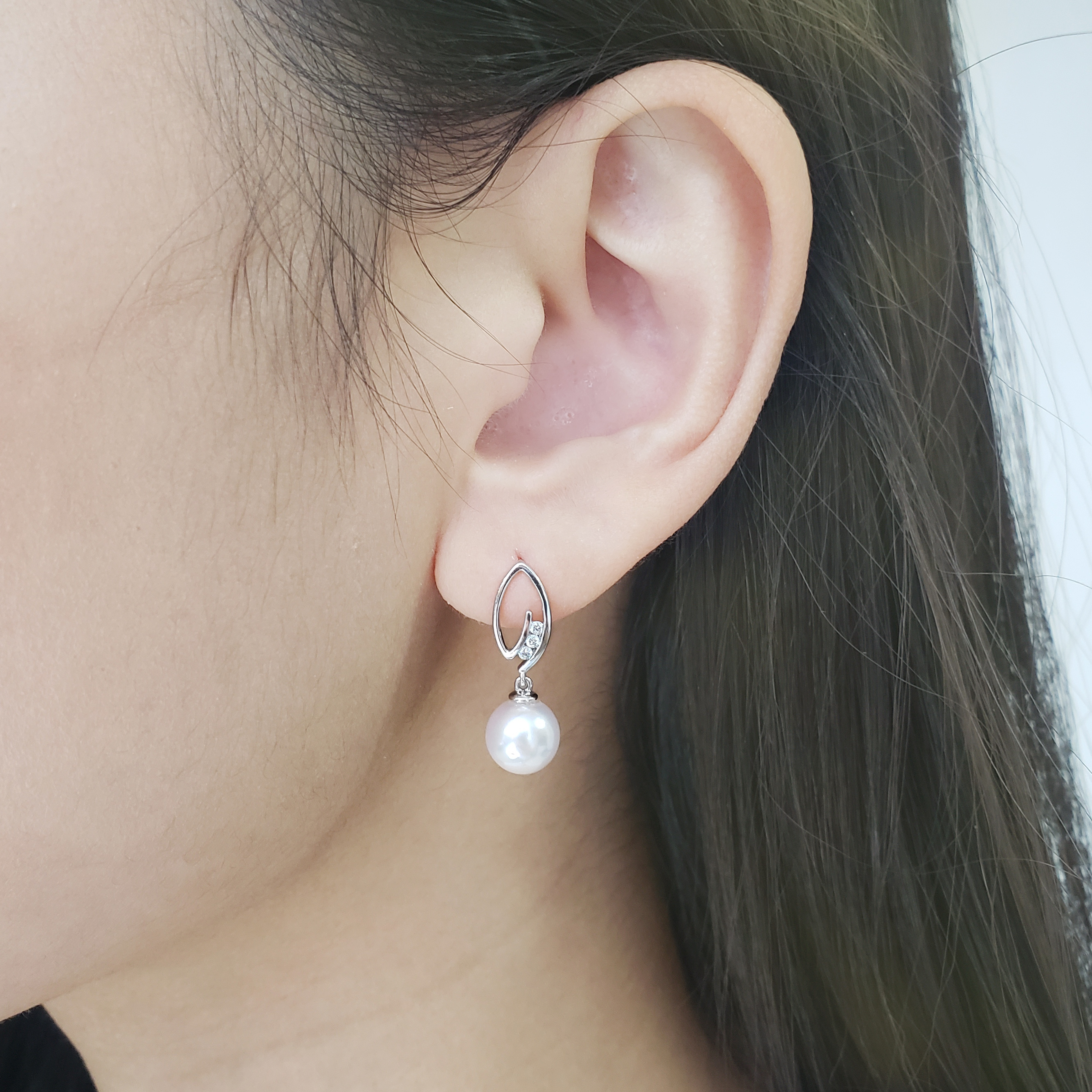 18K白金天然鑽石 Akoya 珍珠耳環