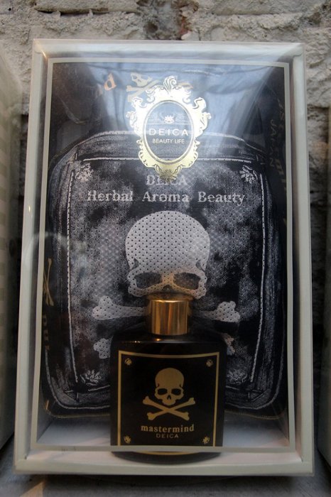 【車庫服飾】收藏品出售 MASTERMIND JA x DEICA 伊勢丹限定 harbal Aroma 黑暗奢華入浴劑