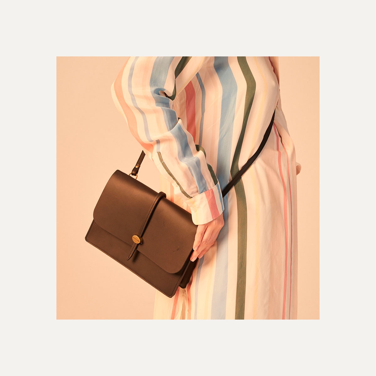 bleu de chauffe | Jordi 真皮手拿包可側背（黑、原色、白毛原色、咖啡棕、酒紅）