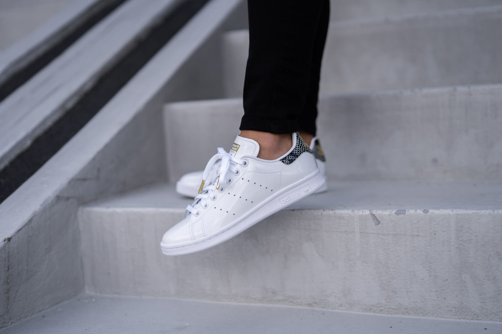 adidas stan smith women white black