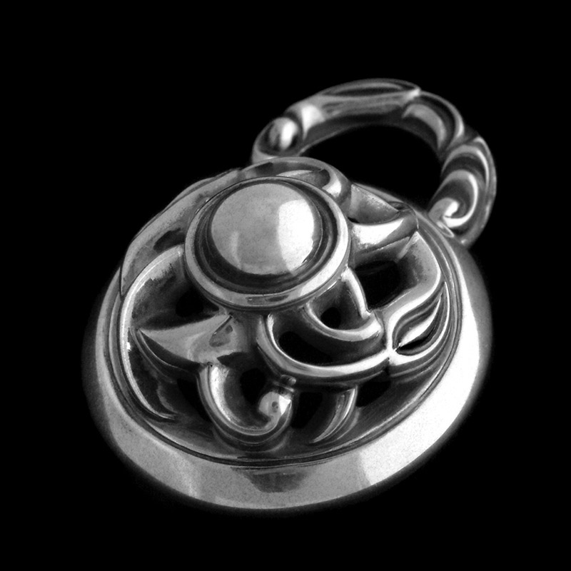 Mating Flight Pendant: Crane Dome