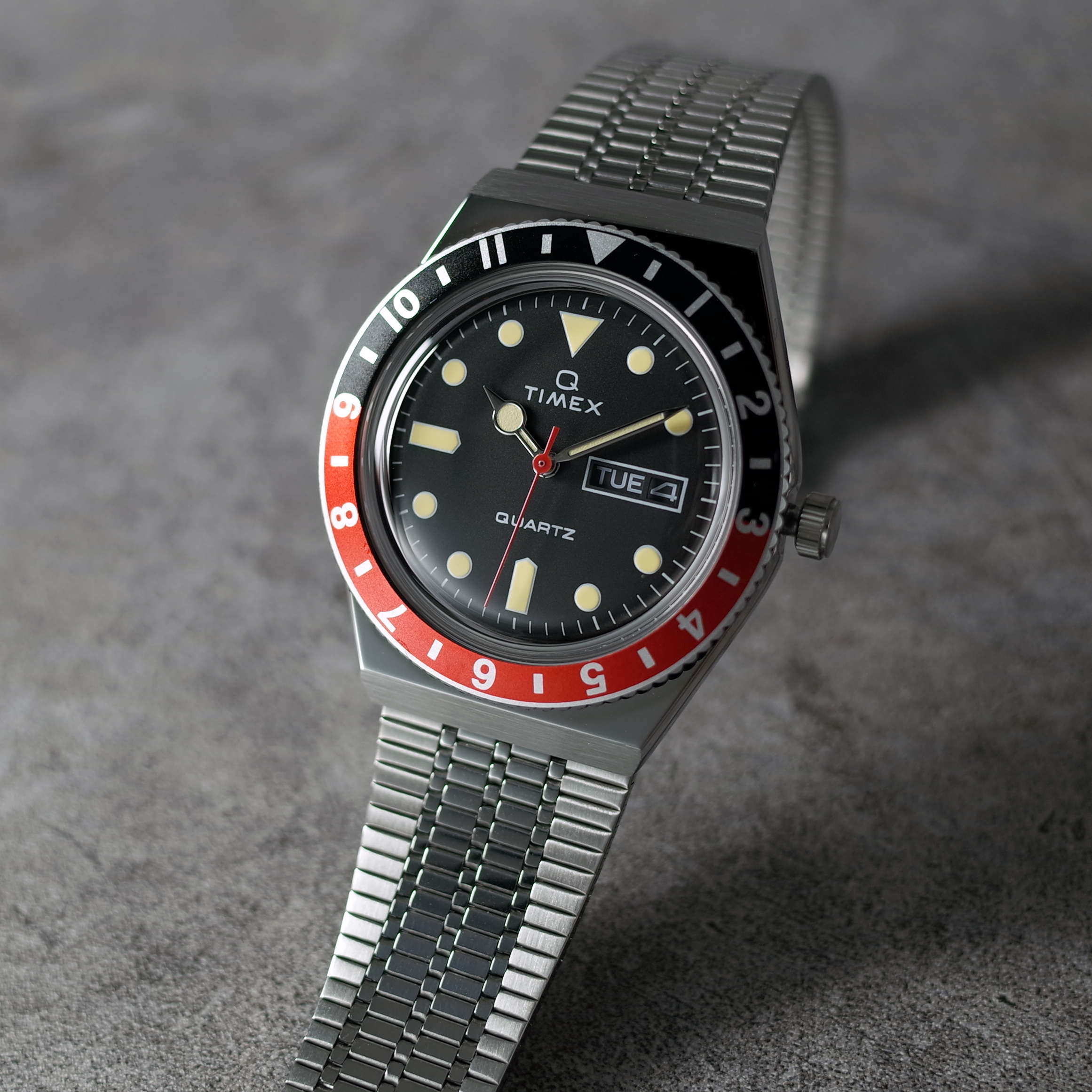 Q Timex 38mm 復刻版 黑紅圈 黑面 石英錶 TW2U61300