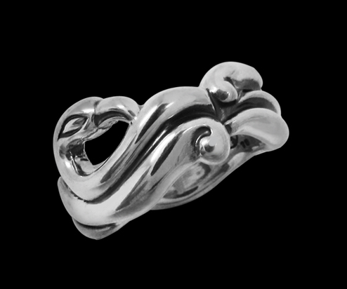 MATING FLIGHT: GULLWING RING