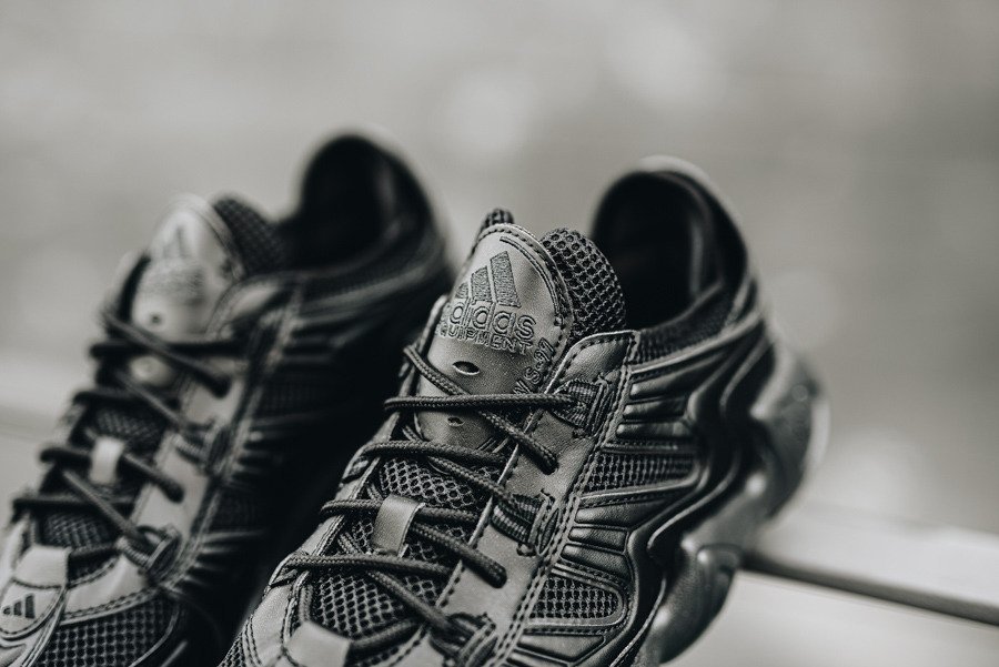 【 adidas FYW S-97 全黑頂級限定款 】