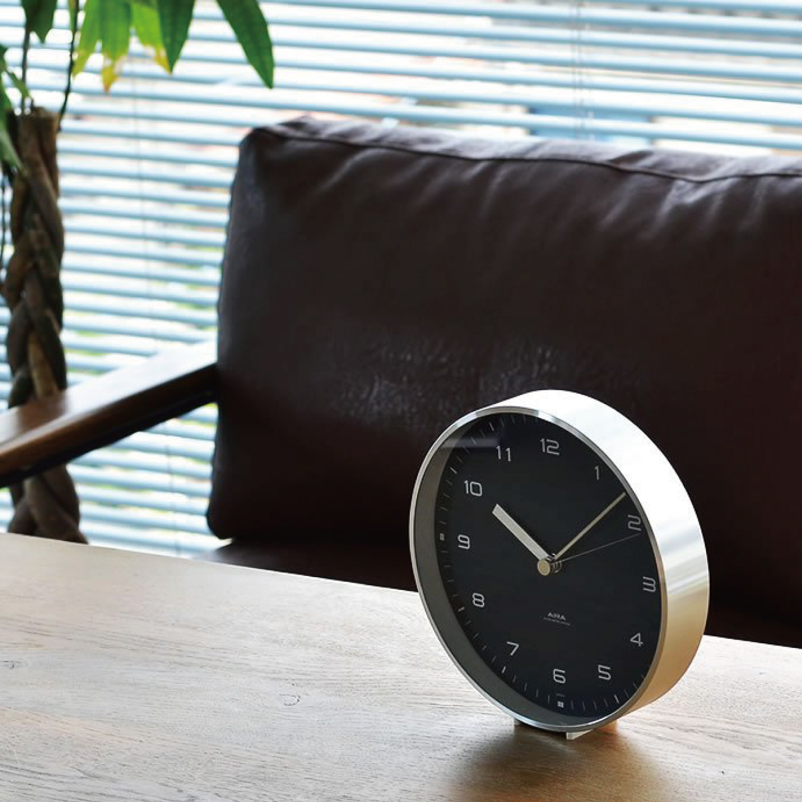 Aira 流動時鐘－海軍藍 by Lemnos