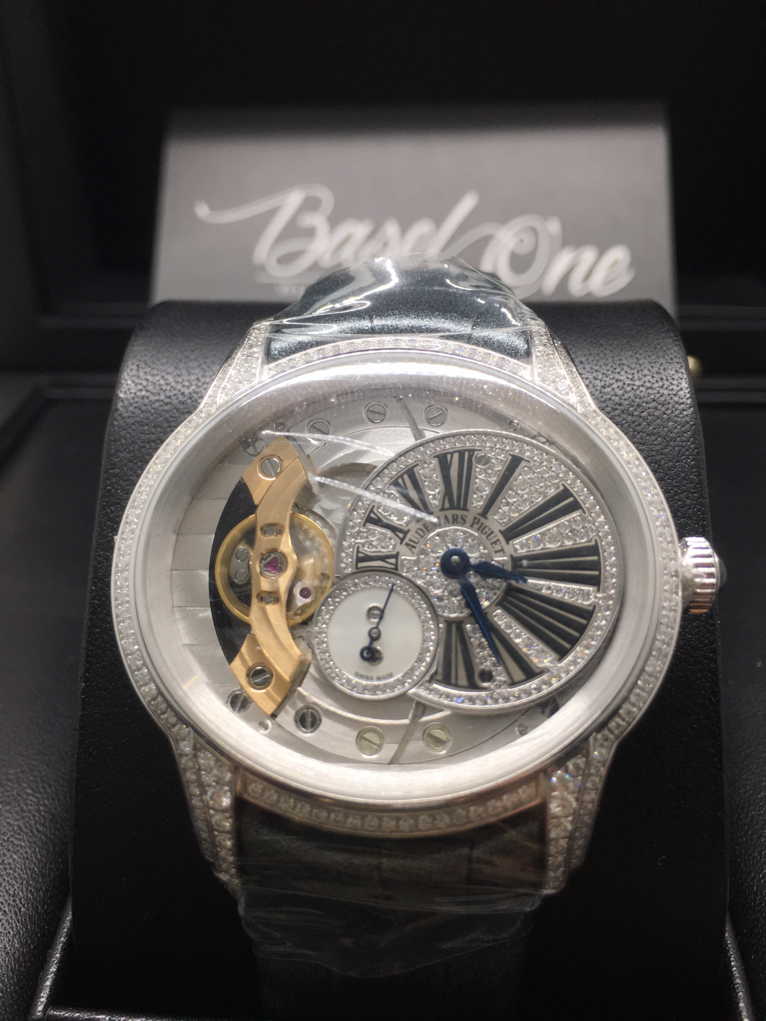 BRAND NEW AUDEMARS PIGUET 77248bc MILLENARY HAND-WOUND WHITE GOLD DIAMOND LEATHER