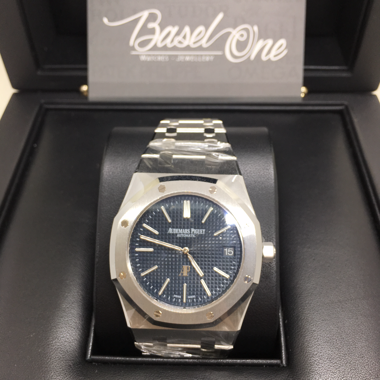 BRAND NEW AUDEMARS PIGUET 15202st BLUE EXTRA THIN ROYAL OAK SELFWINDING steel