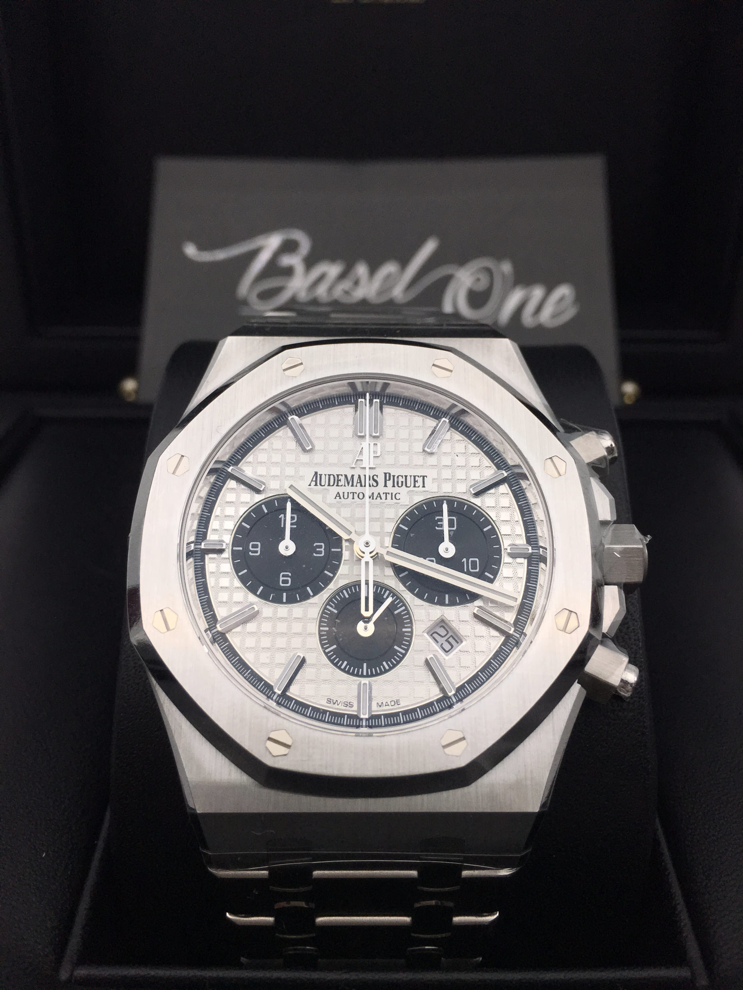 BRAND NEW AUDEMARS PIGUET 26331ST 26331 ROYAL OAK CHRONOGRAPH PANDA WHITE DIAL BLAK EYE STEEL 41mm