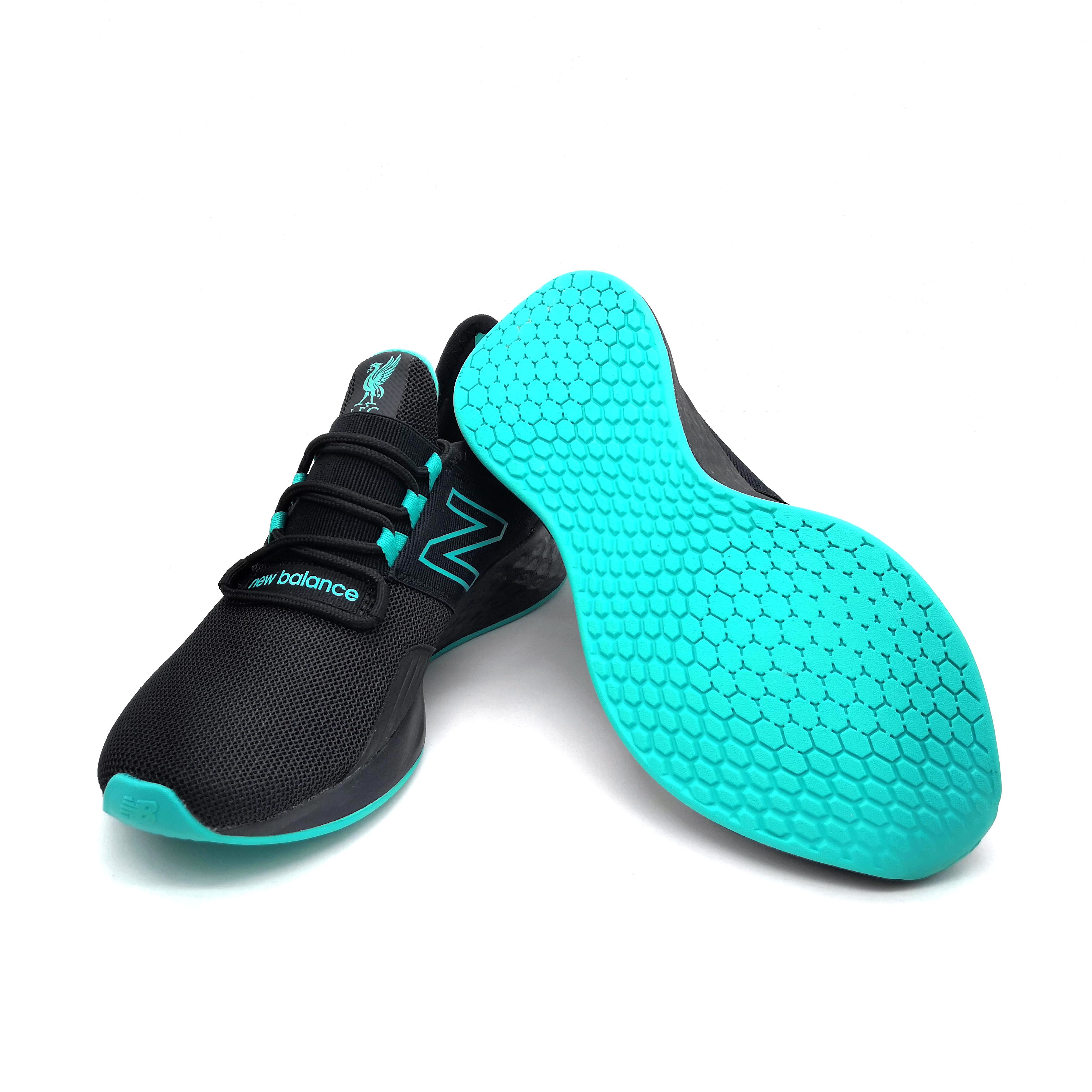 利物浦NB黑綠色鞋