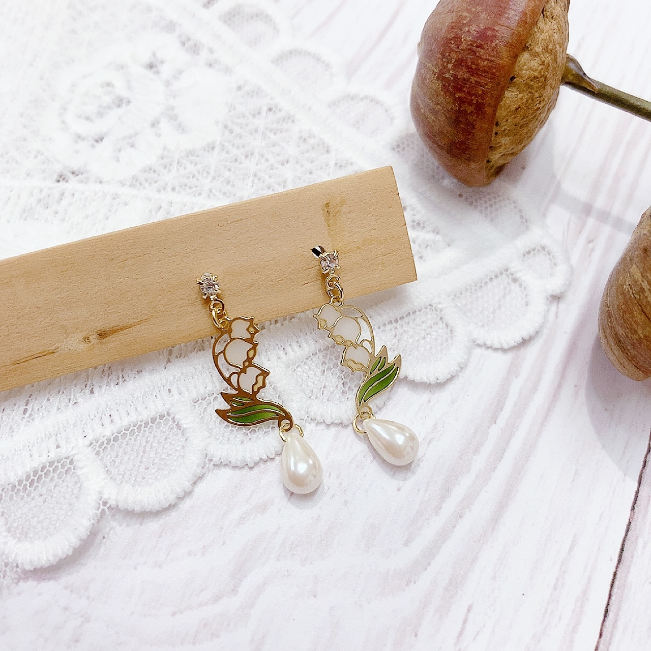 [日本制]氣質鈴蘭珍珠耳環/頸鏈 (防敏感)