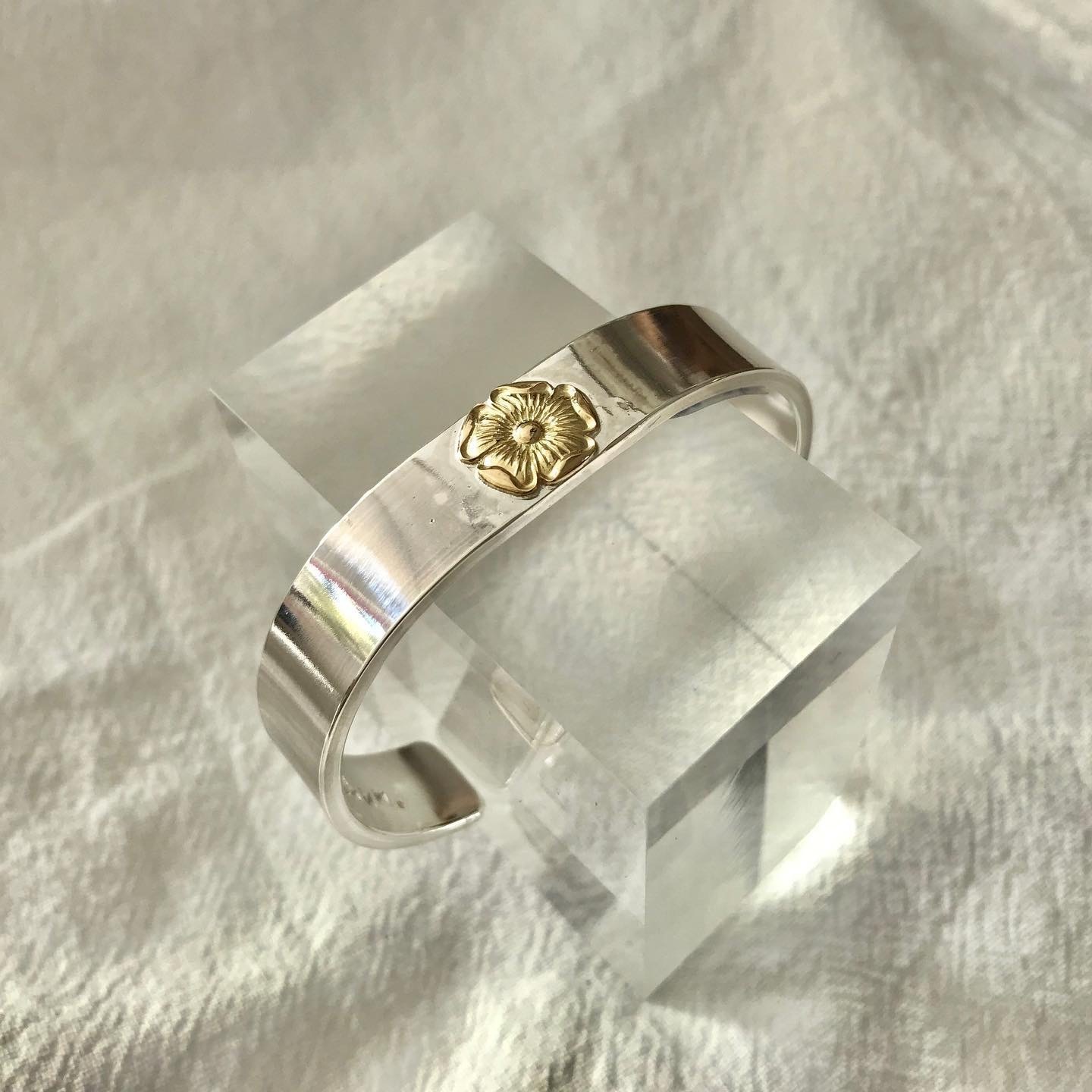 LOVE系列K18金玫瑰10MM 平打手鐲