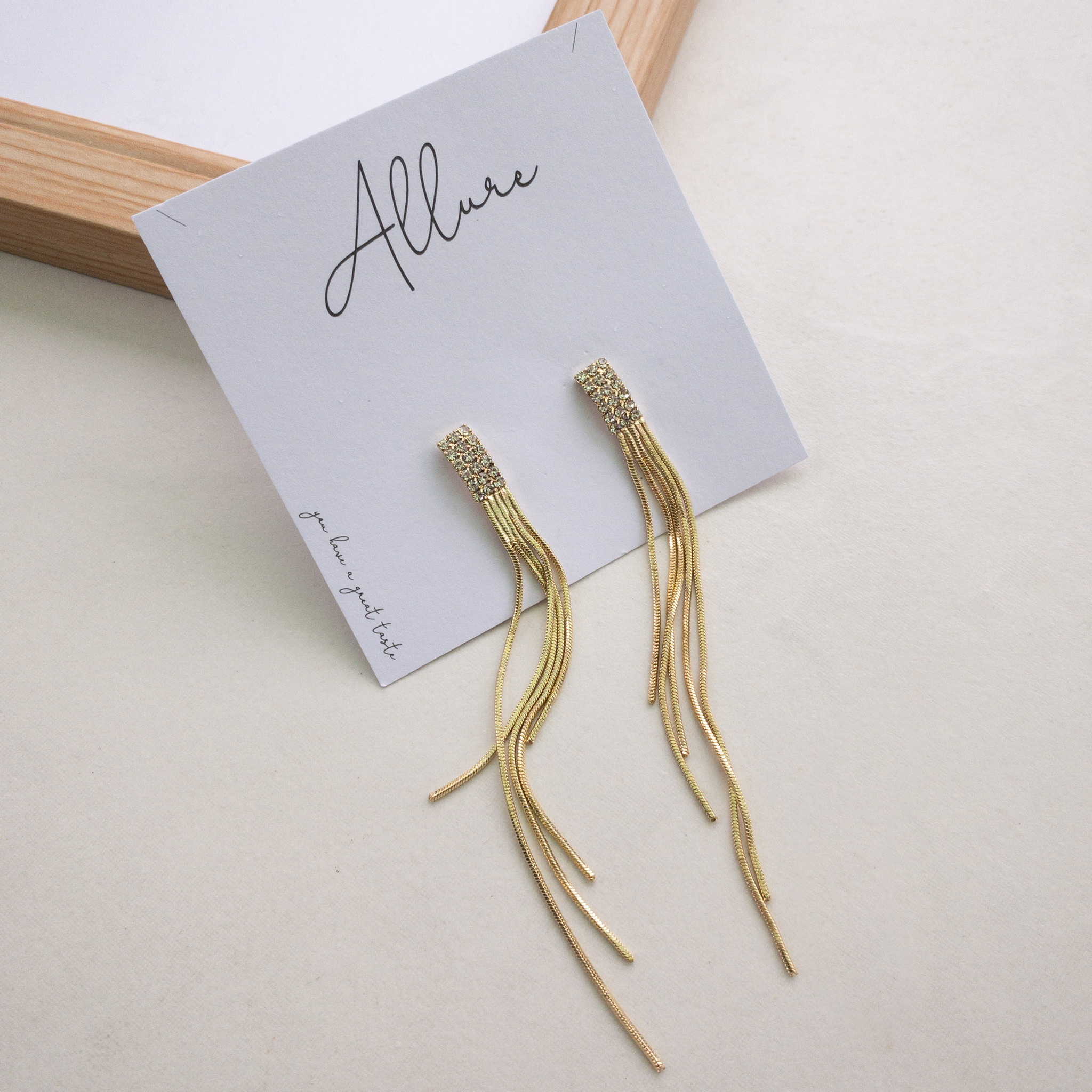 肆玥xAllure金色簡約流蘇耳環