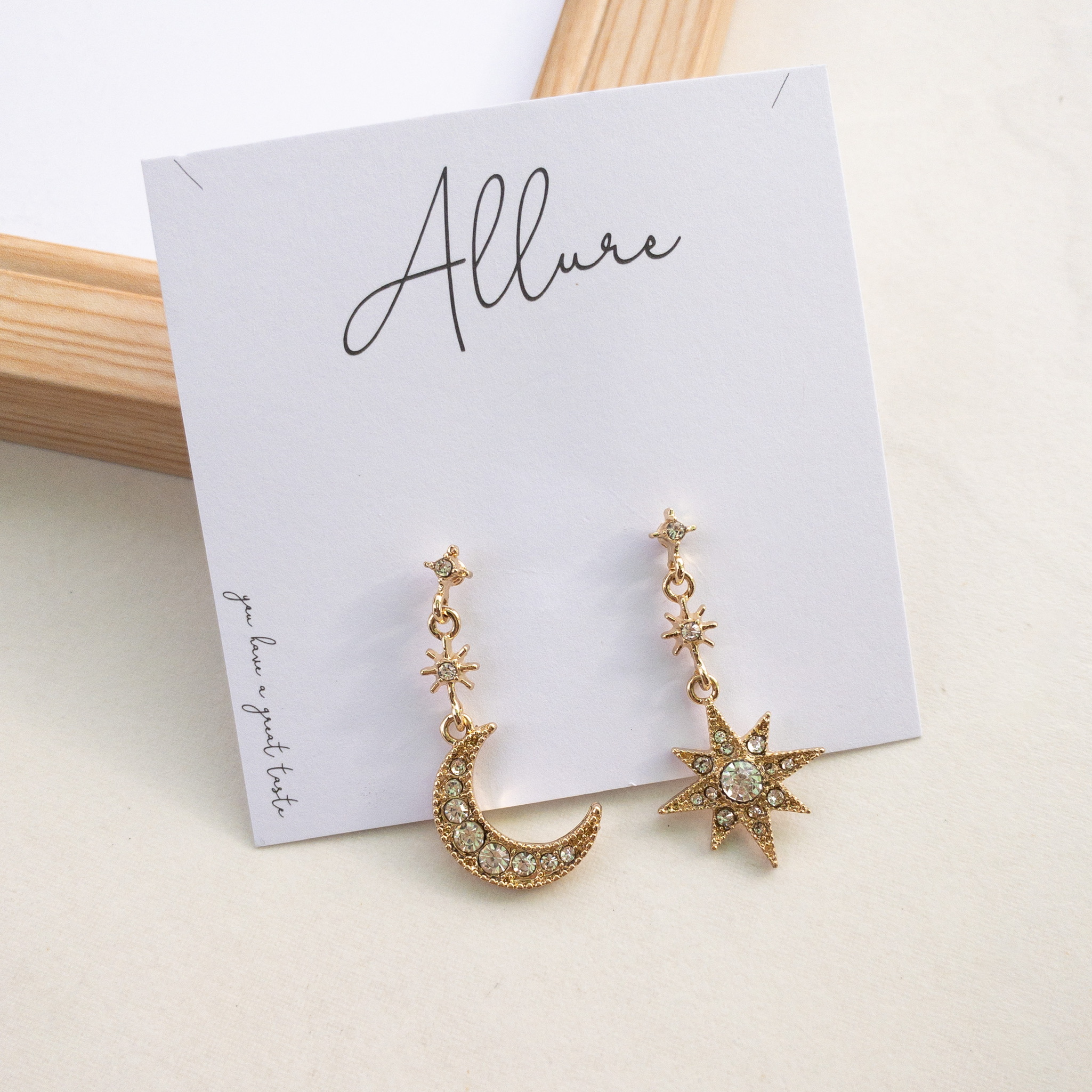 肆玥xAllure繁星彎月鑲鑽耳環