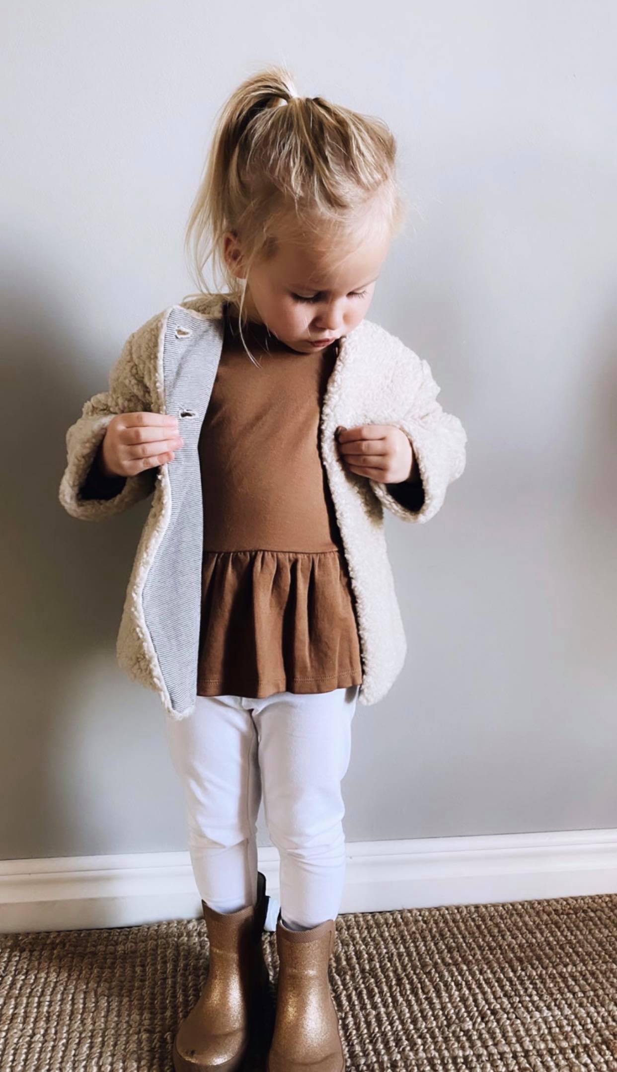 KONGES SLØJD - 皮馬棉質荷葉邊上衣（Almond）