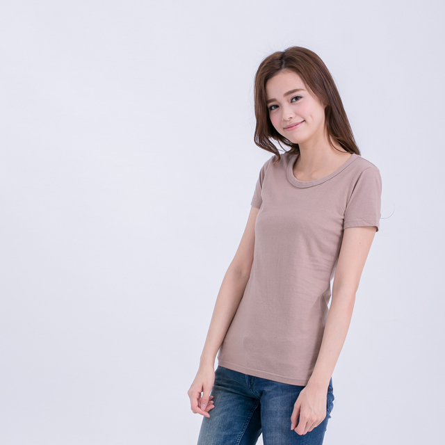 簡單 圓領 素面 蜜桃棉 女T 花生色