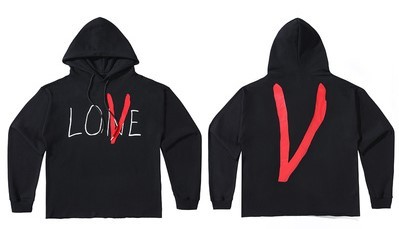 VLONE 情人節限定 塗鴉字體 大V 帽T