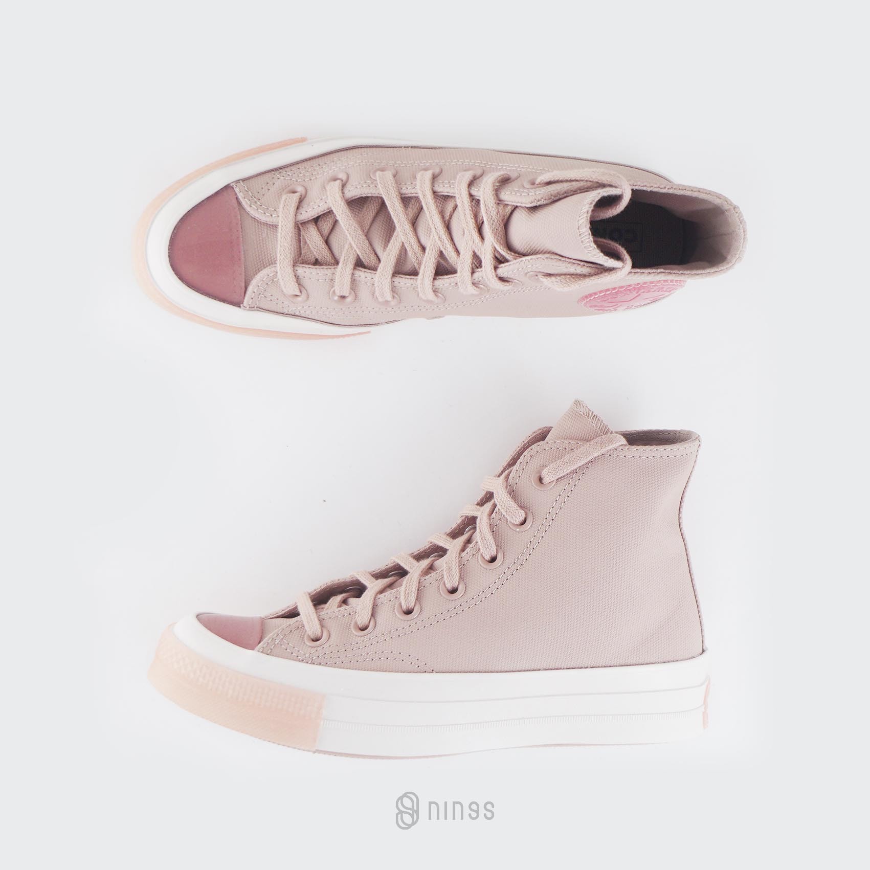 pink and white converse all star