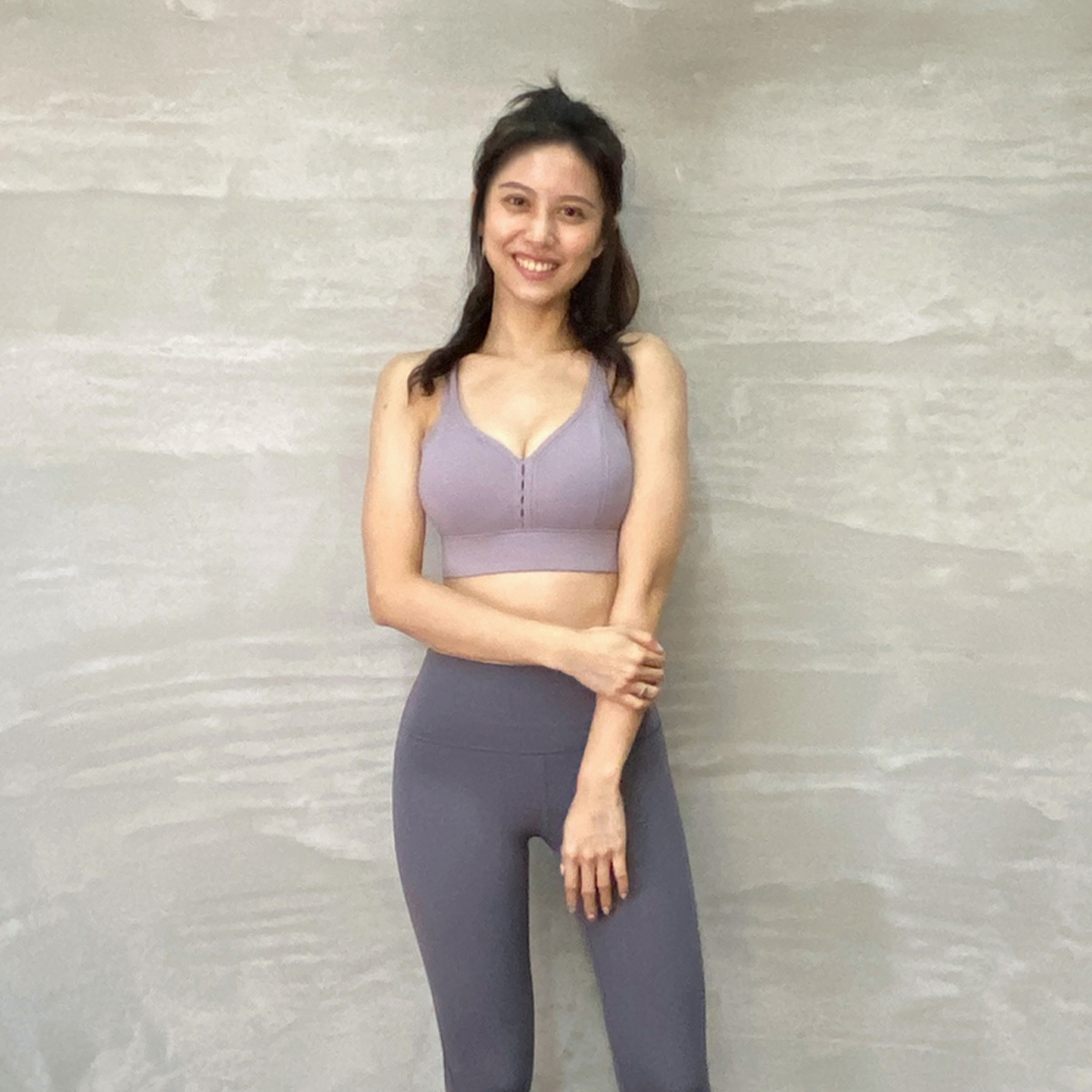 運動內衣,瑜珈內衣,跑步內衣,背扣內衣,瑜珈背心,跑步背心,含罩杯背心,機能短袖,跑步上衣,運動短袖,健身上衣,重訓上衣