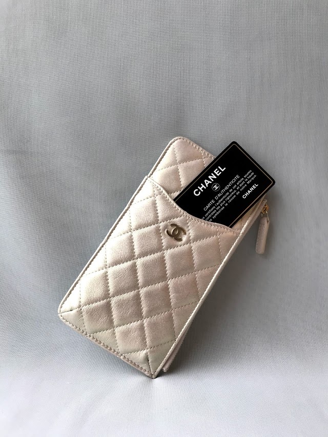 CHANEL PHONE & CARD HOLDER