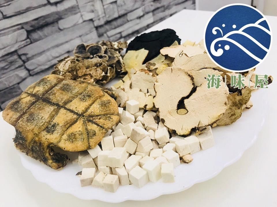 龜板雲芝土伏苓湯