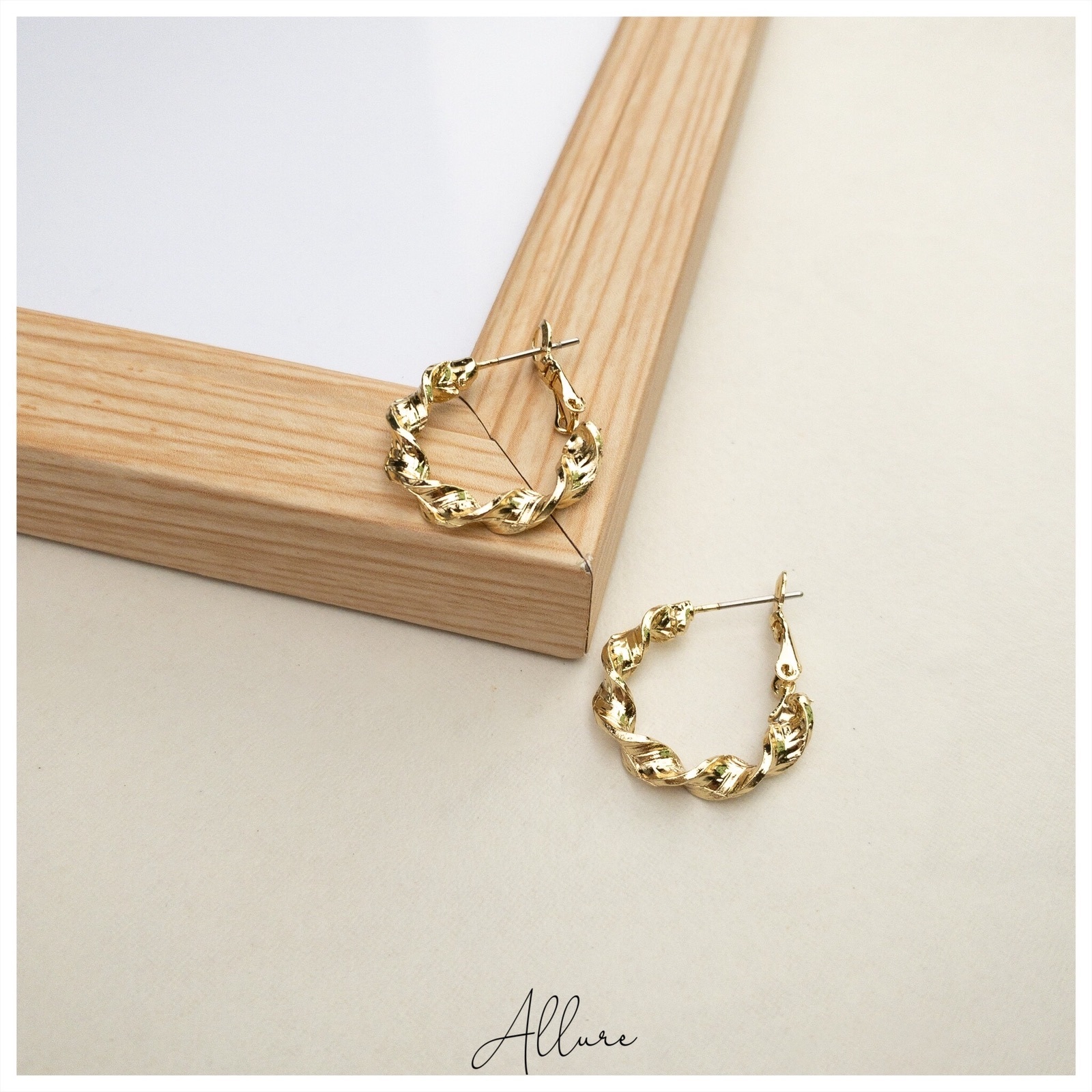 肆玥xAllure麻花圓圈耳環