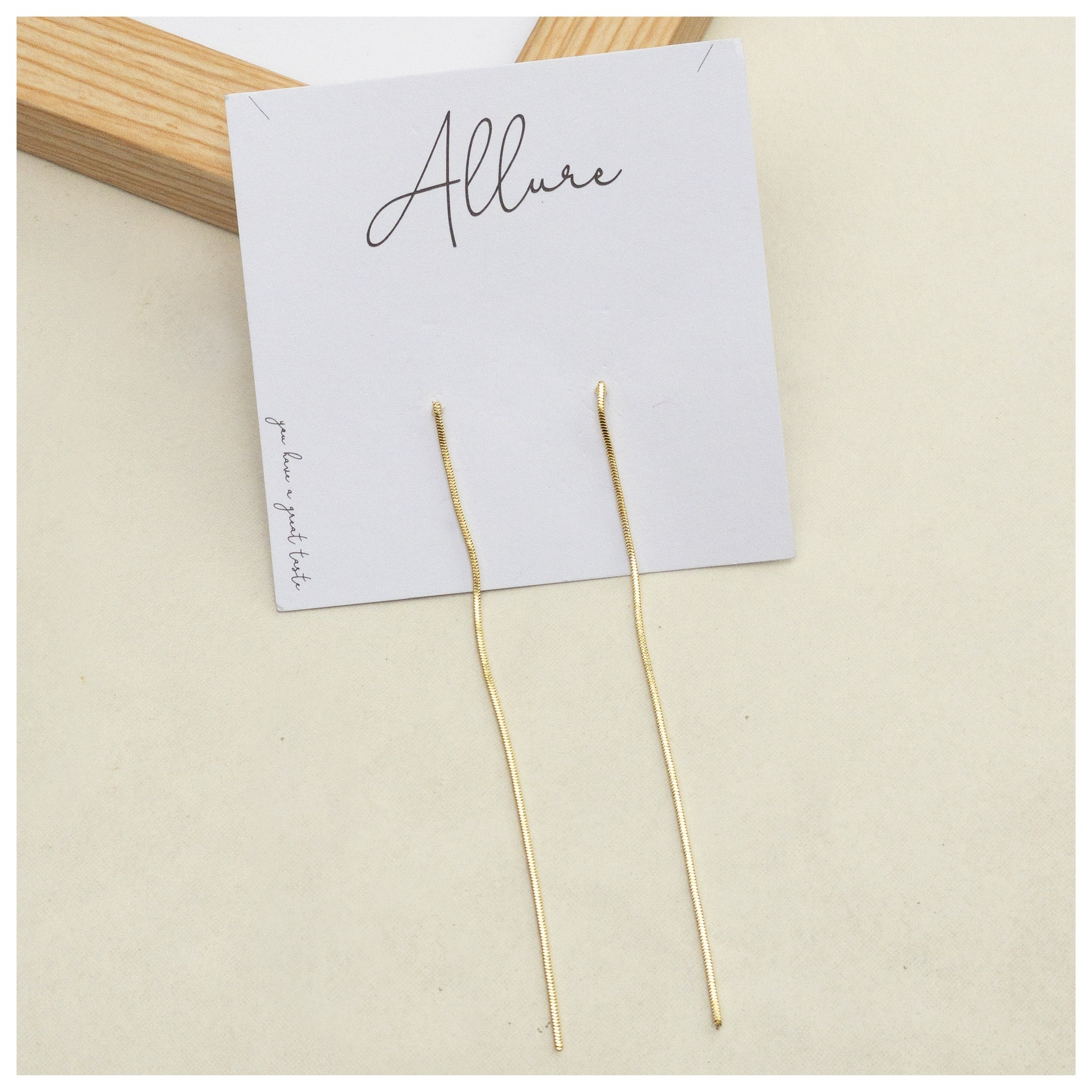 肆玥xAllure一字線條流蘇耳環