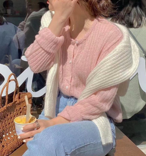 ᴷᴼᴿᴱᴬ 🇰🇷  <現貨>比馬卡龍還甜美可愛的我  - 20%羊毛針織短板外套 🇰🇷（正韓）