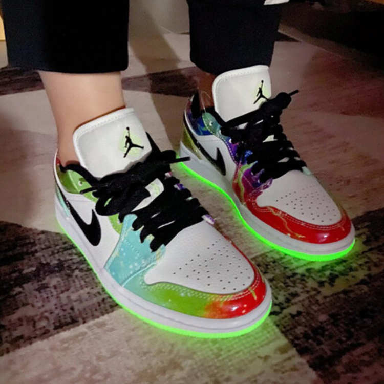 Air Jordan 1 Low Galaxy (W) CW7310-909