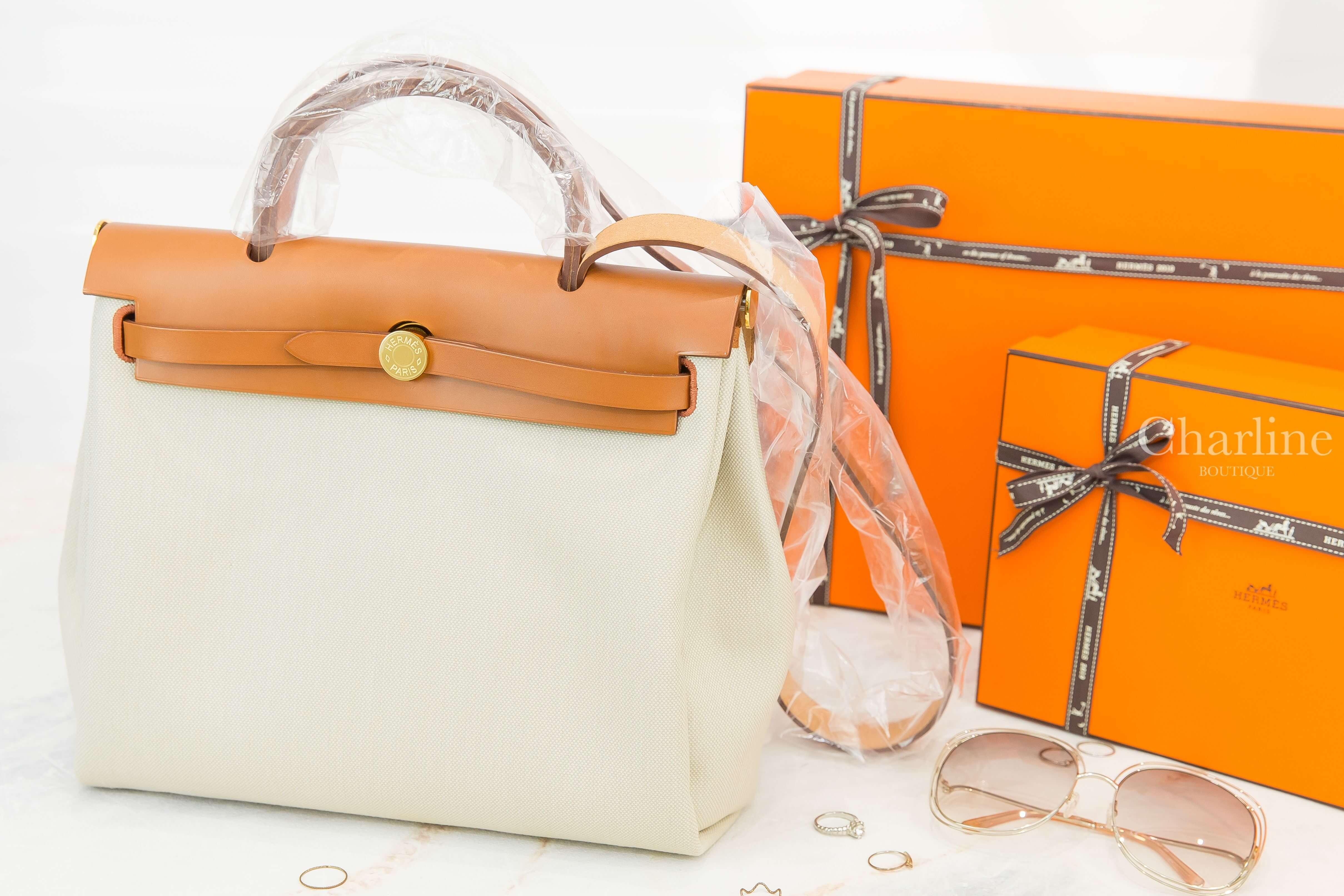 Hermès Herbag Zip 31cm Retourne 8L Beton Toile Militaire/Vache Hunter U刻冰川灰拼自然砂色金釦手提肩背包-Charline Boutique 精品代購