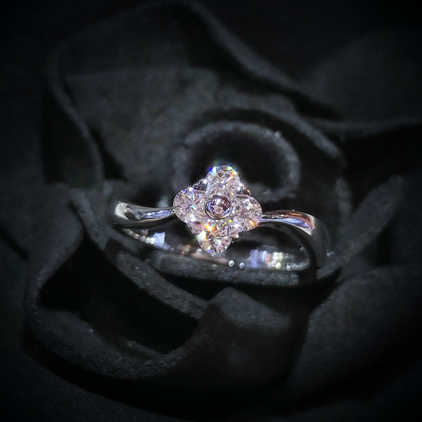 18K White Gold 0.24ct Diamond Ring