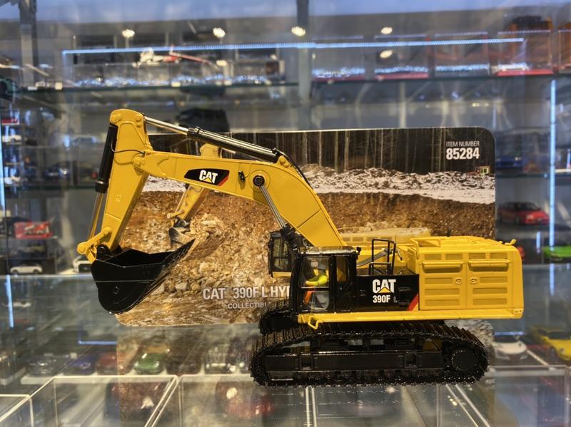 CAT 85284 390F HYDRAULIC EXCAVATOR 1/50