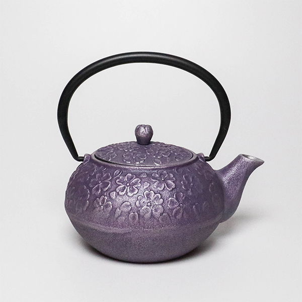 【岩戶鑄工所】櫻 彩壺0.5L-銀紫