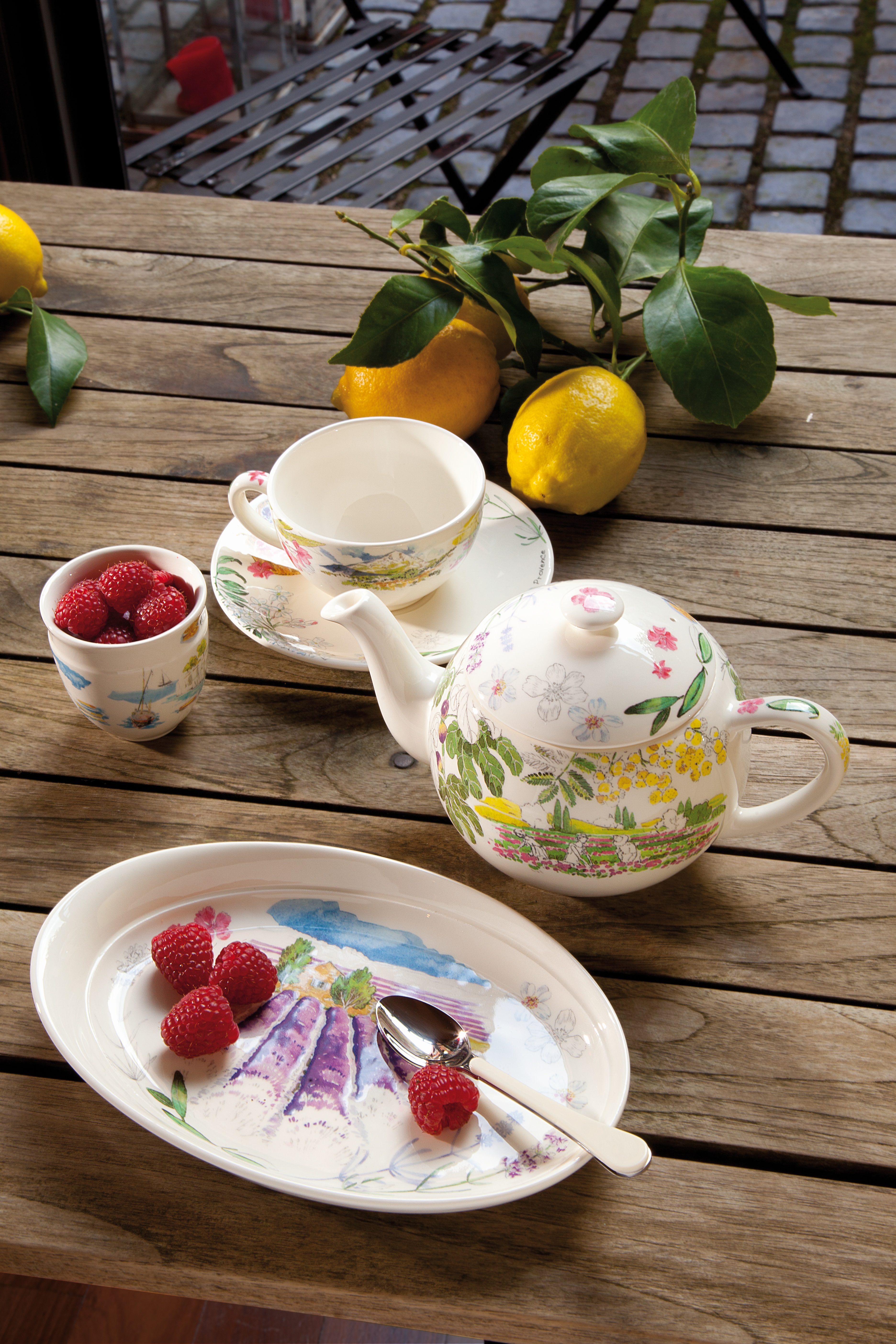 Breakfast Cup & Saucer (Set of 2)
