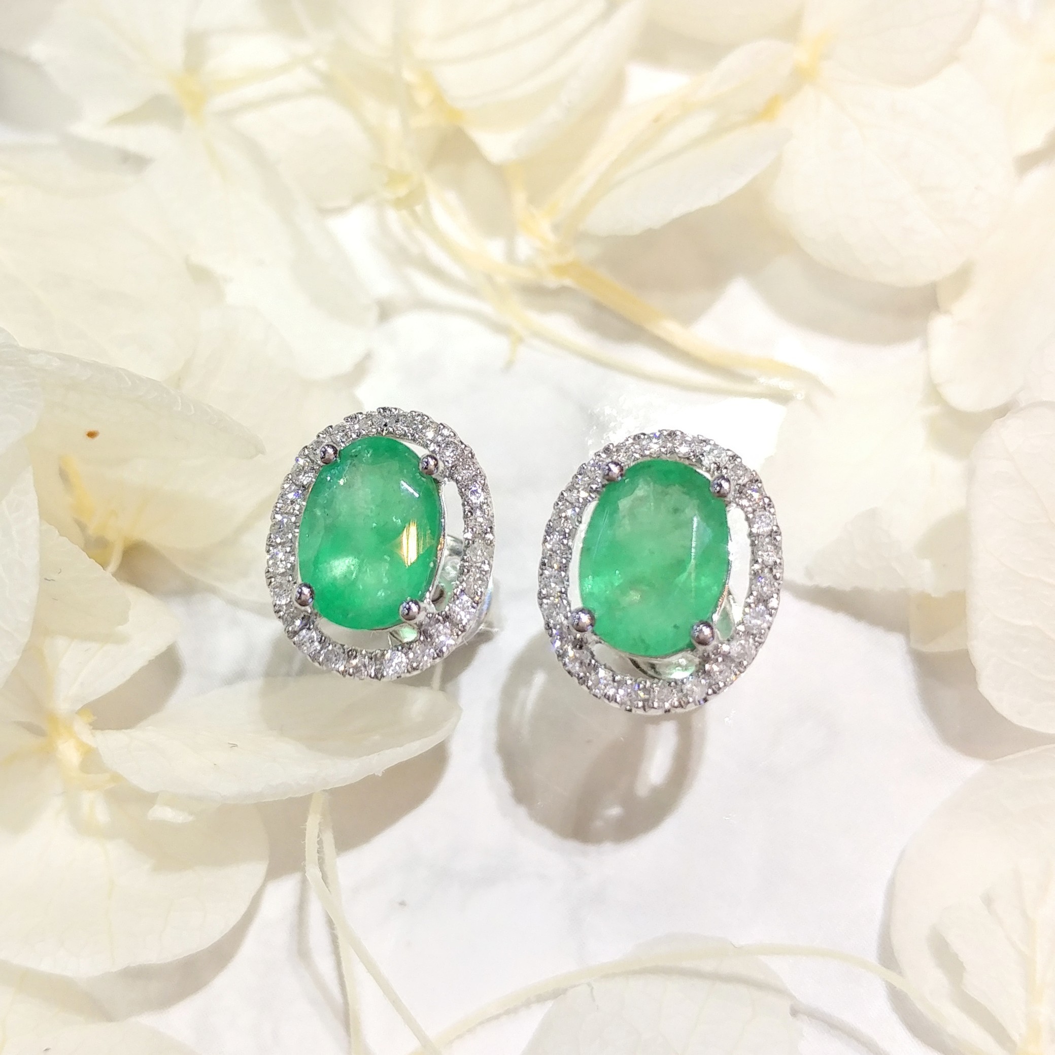 全新18K白金【主石1卡57份綠寶石】配18份鑽石耳環