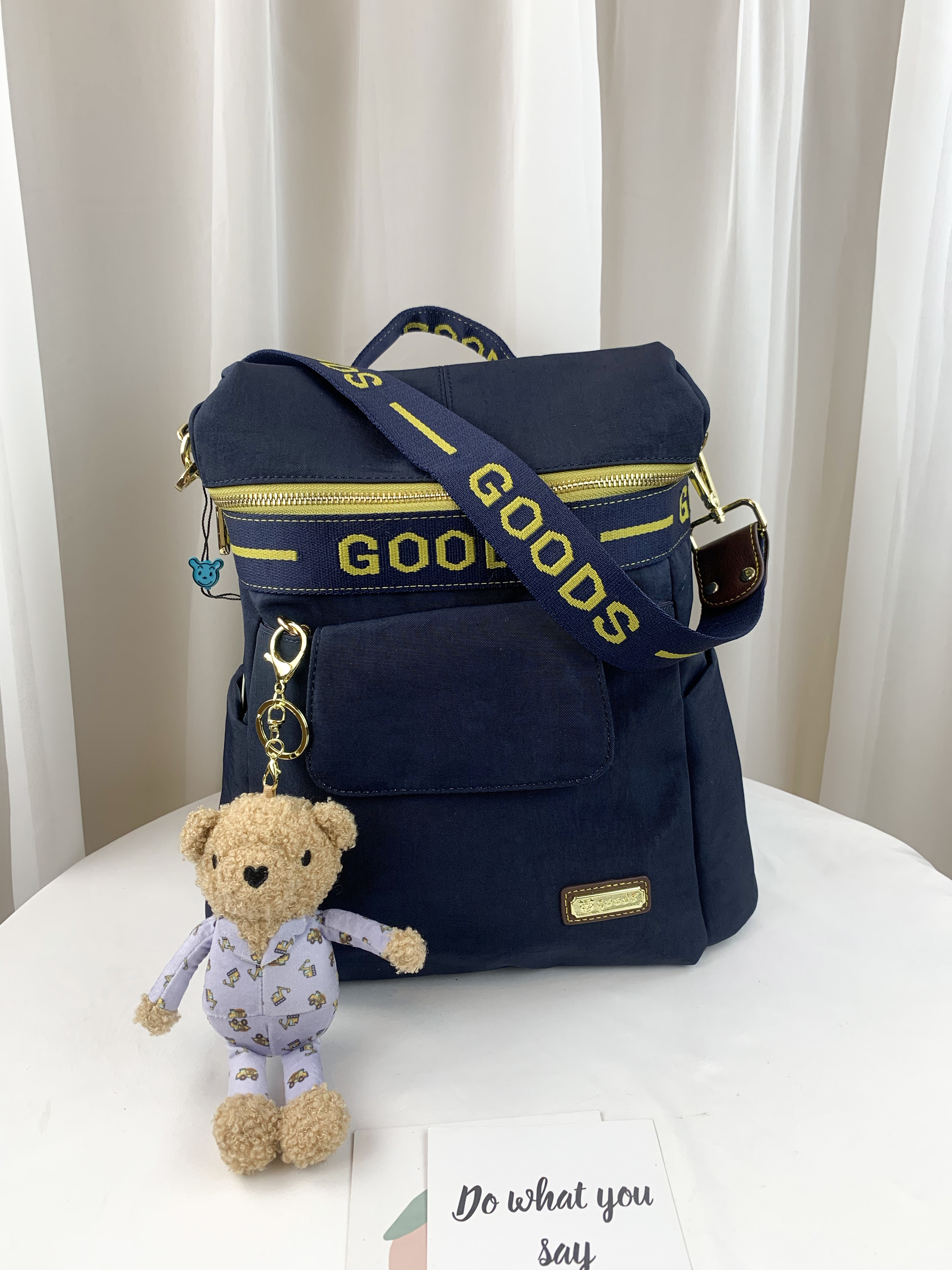GOODS 織帶藍 拼接黃藍運動風後背包 / 可側背 附小熊吊飾 #2601