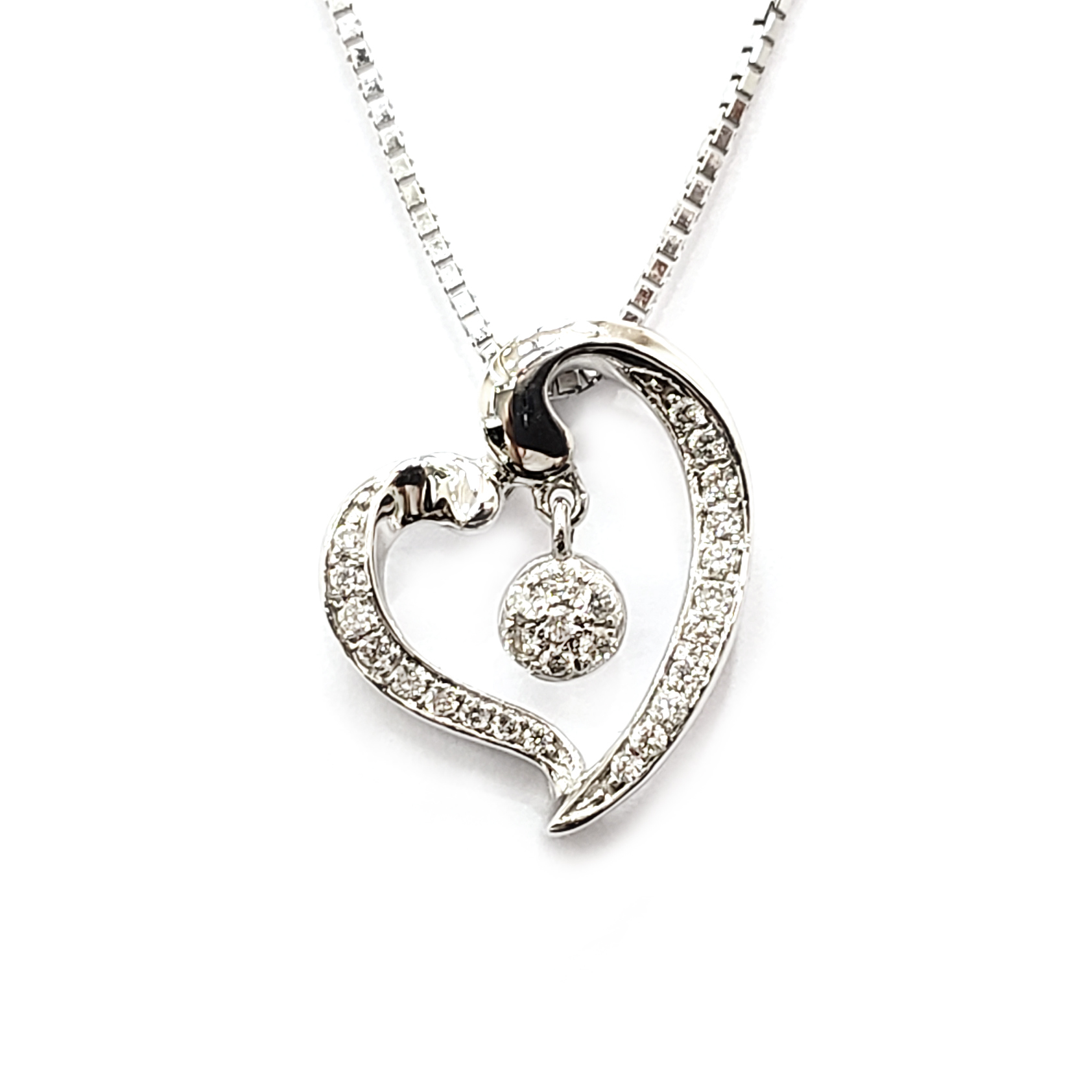 18K白金天然鑽石心形吊墜